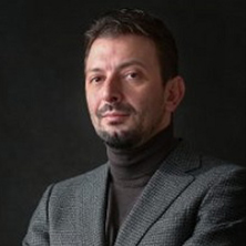 Кирил Лазаров