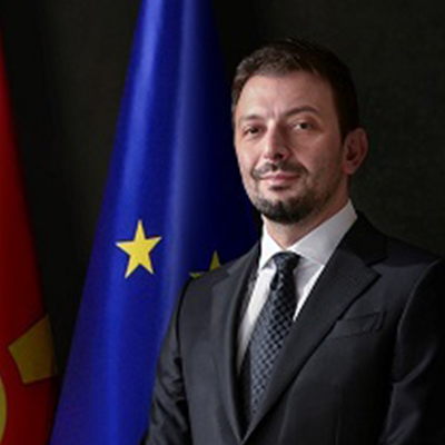 Кирил Лазаров