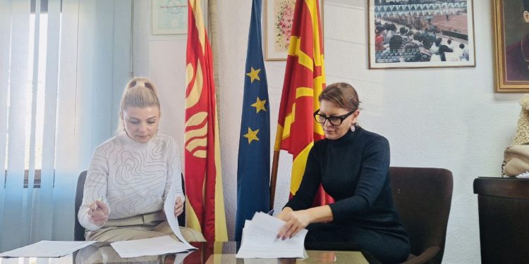 potpisuvanje-dogovor-za-selekcija-otpad1-750x375